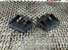 Заглушка (решетка) в бампер передний Honda Civic