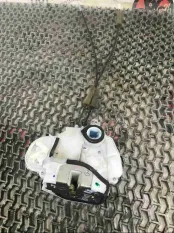 Замок двери задней правой Acura MDX