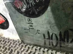 Стекло двери задней правой Acura RDX