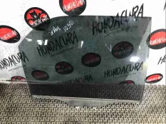 Стекло двери задней правой Acura MDX