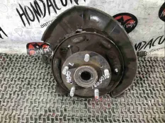 Кулак задний левый Acura MDX