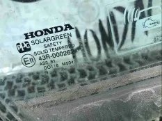 Стекло двери передней правой Acura MDX