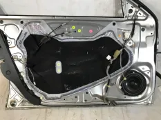 Замок двери передней левой Acura TSX