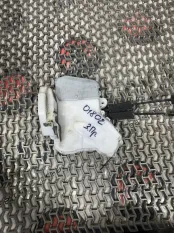 Замок двери задней правой Honda CR-V