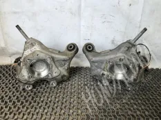 Кулак задний правый Honda Accord