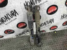 Амортизатор задний левый Lexus RX