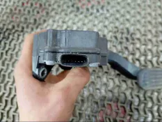 Педаль газа Lexus RX