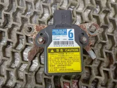 Датчик ускорения Lexus RX