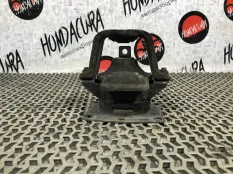 Подушка крепления двигателя Honda Accord