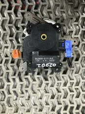 Моторчик заслонки печки Honda Legend