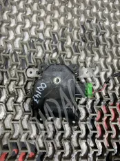 Моторчик заслонки печки Honda Accord