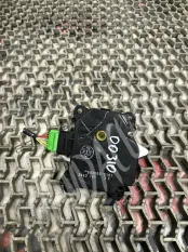 Моторчик заслонки печки Honda Accord