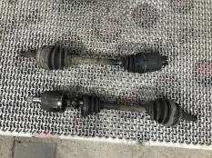 Полуось передняя левая (приводной вал, ШРУС) Honda Shuttle