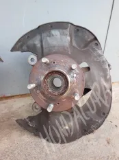 Кулак поворотный левый Honda Civic