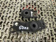 Кронштейн радиатора Honda Accord