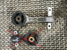 Подушка крепления двигателя Honda Civic