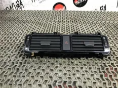 Кнопка аварийной сигнализации Honda Legend