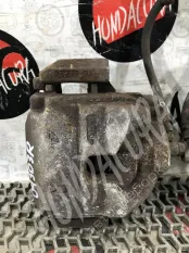 Суппорт передний правый Honda Accord