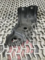 Кронштейн радиатора Honda HR-V