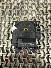 Моторчик заслонки печки Acura MDX