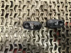 Кнопка регулировки сидения Honda Legend