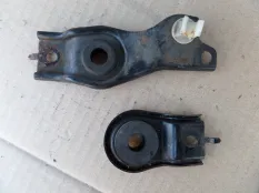 Кронштейн радиатора Honda Accord