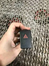 Кнопка аварийной сигнализации Honda Accord