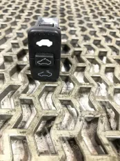 Кнопка открывания люка Honda CR-V