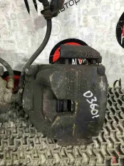 Суппорт передний левый Honda Accord