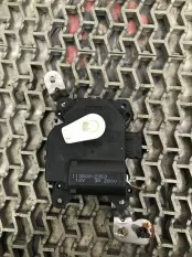 Моторчик заслонки печки Honda CR-V