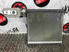 Радиатор кондиционера Acura TSX