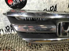 Решетка радиатора Honda FR-V