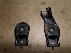 Кронштейн радиатора Honda Accord