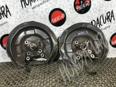 Кулак задний левый Honda Civic