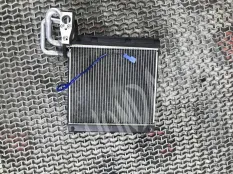 Радиатор кондиционера Honda HR-V