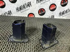 Усилитель бампера заднего Honda HR-V