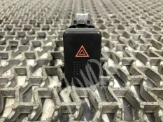 Кнопка аварийной сигнализации Honda Accord