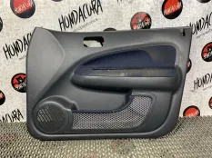 Обшивка двери передней правой (дверная карта) Honda HR-V