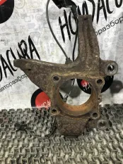 Кулак поворотный правый Acura MDX