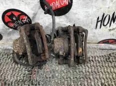 Суппорт передний левый Honda Accord