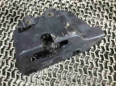 Накладка замка капота Honda Accord