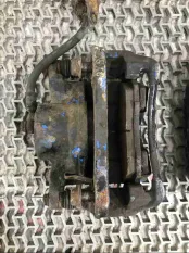 Суппорт передний правый Honda Prelude