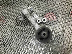 Подушка крепления двигателя Honda Civic