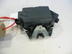ЗАМОК БАГАЖНОЙ ДВЕРИ A1647400435 MERCEDES-BENZ