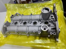 Крышка ГБЦ верхняя (с распредвалами) 04E 103 469