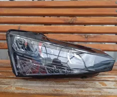Фара правая 60U941020 VAG