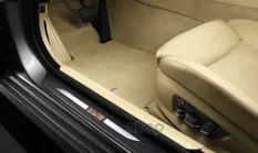 Накладка двеpного порога 51477203608 BMW