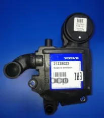 Бачок вентиляции картерных газов 31338023 VOLVO