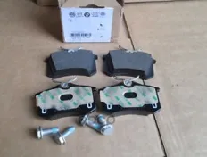 Колодки тормозные, задние (к-т) 5Q0698451M VAG