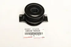 Опора заднего амортизатора 4853960020 TOYOTA